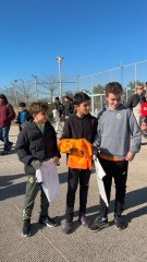 La ilusión de los más peques con las firmas de los jugadores del Real Madrid