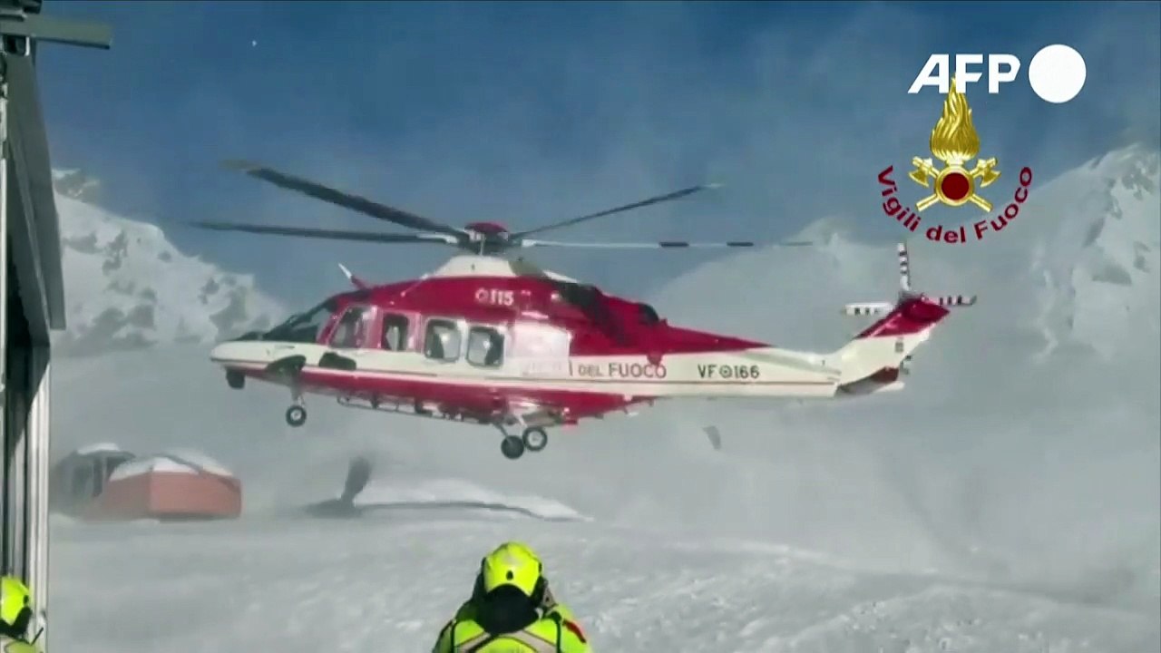 Cuatro heridos y un centenar de atrapados tras accidente de teleférico en Italia