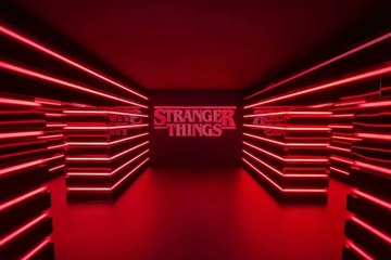 ¡“Stranger Things” se toma el cielo de Las Vegas para anunciar el fin de la saga!