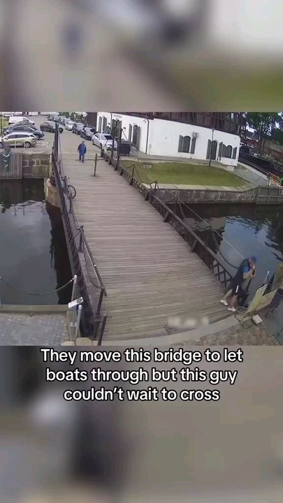 When the Brain Logs Out Before the Body 🤡#FunnyFails #ClumsyLife #WhatCouldGoWrong #ComedyShorts #FailArmy