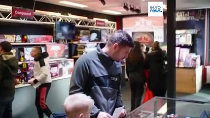 Noch einmal böllern: Niederländer kaufen Feuerwerk vor dem landesweiten Verbot