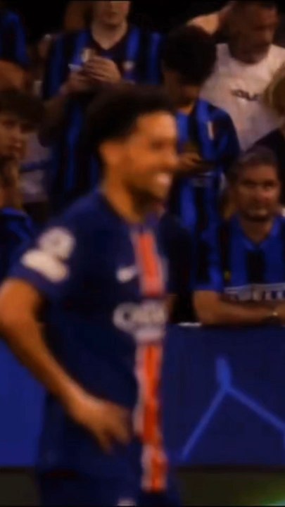 Top 2 de notre best-of 2025 avec le PSG qui remporte le LDC Après des années de galères et de combats, le PSG a réussi a gagné la Ligue des Champions, et comme on peut le voir avec Marquinhos, c'est très émouvant.