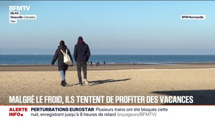 Malgré des températures qui ne dépassent pas les 2°C, touristes et habitants s'adaptent pour profiter au maximum de Deauville