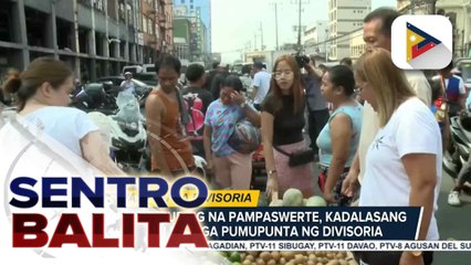 Last-minute shoppers, dagsa sa Divisoria ngayong bisperas ng Bagong Taon; mga itinuturing na pampaswerte, kadalasang binibili | ulat ni Vel Custodio