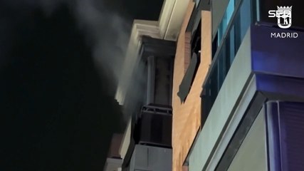 Muere una mujer de 90 años y dos hijos en un incendio en una vivienda de Carabanchel