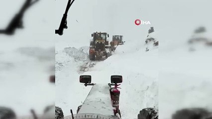 Artvin'de çığ felaketi! Çığ altında mahsur kalanlar var