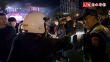 張惠妹台東跨年全場沸騰 民眾脫序「通道消失」工作人員滿肚火