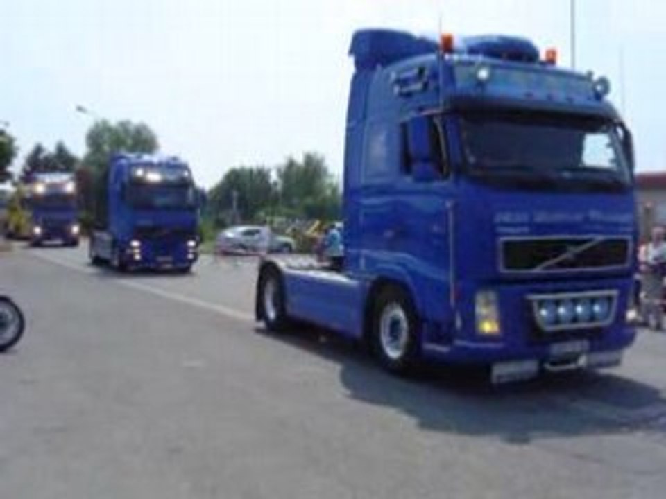 Camion Arras 2007 retour défilé part 2/3