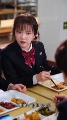 She woke up by the barrage and found that the roadside beggar was actually the richest man in the future, decisively took her home and changed her face, and the beggar turned into a handsome guy