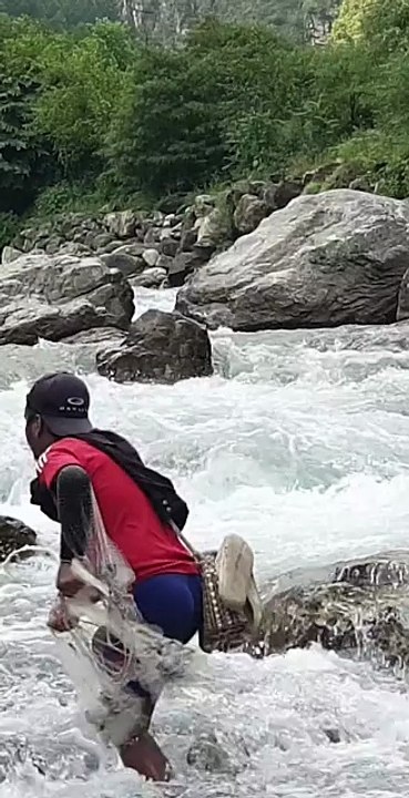 cast net fishing in Nepal |