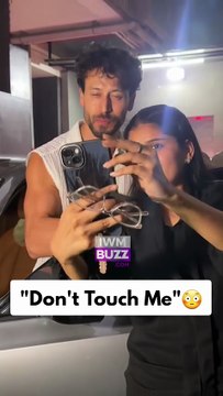 Tiger Shroff spreading smiles as he gets snapped in Bandra