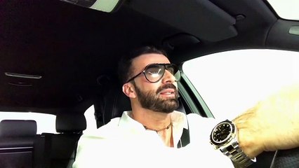 Roy un gigolo viziato