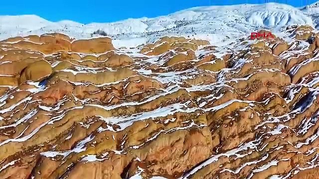 Bu akılalmaz görüntüler bugün Türkiye'de çekildi: Gören Mars'a kar yağdı sanıyor