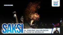 Ilang turista, piniling salubungin ang bagong taon sa Boracay | Saksi