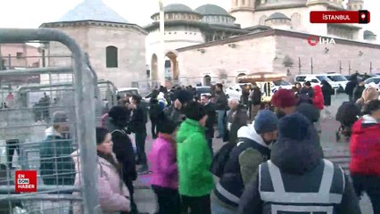 İstiklal caddesi girişinde yoğun güvenlik önlemi