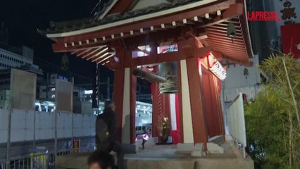 Capodanno 2026, a Tokyo l'arrivo del nuovo anno al suono della campana del tempio