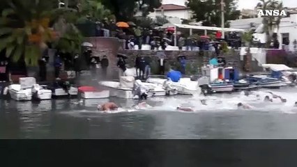 A Catania la gara di nuoto di fine anno "San Silvestro a mare"