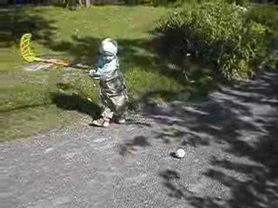 Ilmari cherche des crosses