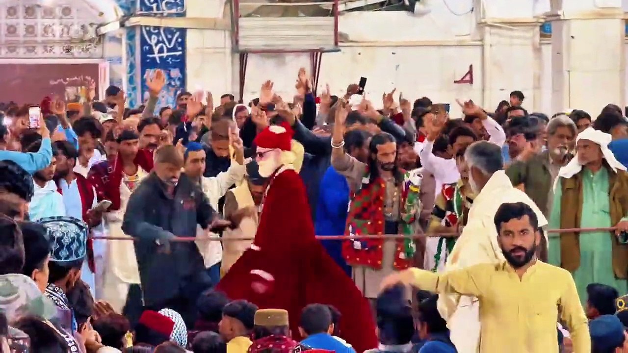 Qalandar Lal Shahbaz, Dhamal 🙌 #maxrecords #qalandar #lalshahbazqalandar