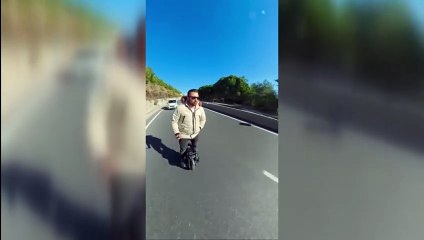 Keskin Virajlara Meydan Okudu: Sakar Geçidi’nden Scotter ile İndi