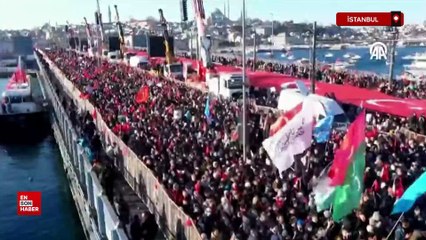 Galata Köprüsü'nde Filistin için dua edildi
