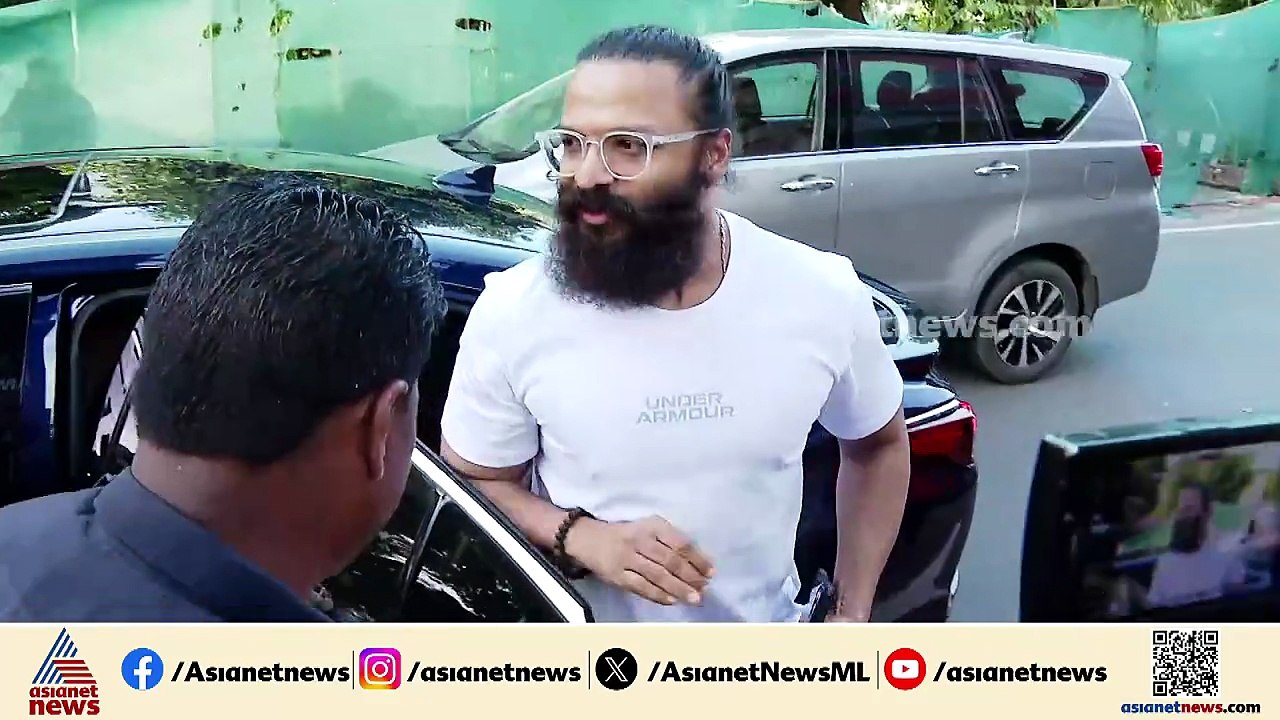 'നടൻ ജയസൂര്യ ഒരുകോടിയിലധികം രൂപ കൈപ്പറ്റി' സേവ്...