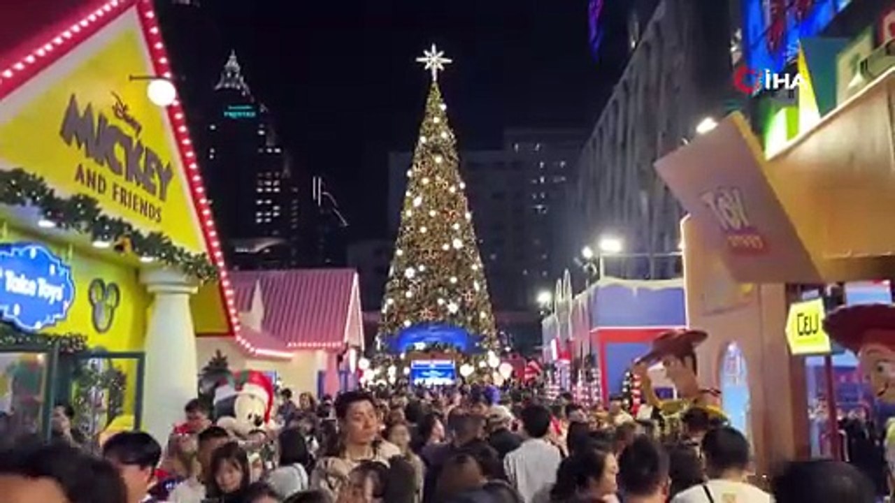 Tayland yeni yılı havai fişek gösterileriyle karşıladı