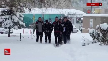 Sivas'ta yılbaşı gecesi kanlı bitti cinayet zanlısı adliyeye sevk edildi