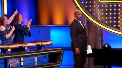 the Family Feud : With SANTA and Steve Harvey! -CHRISTMAS Chaos on Family Feud With SANTA and Steve Harvey! - Bonus Round (1080p, h264)