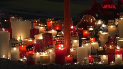 Crans-Montana, l'omaggio commosso e silenzioso alle vittime della tragedia