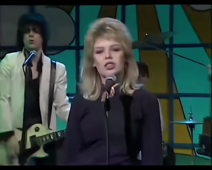 Kim Wilde - Chequered Love (Razzmatazz 1981)