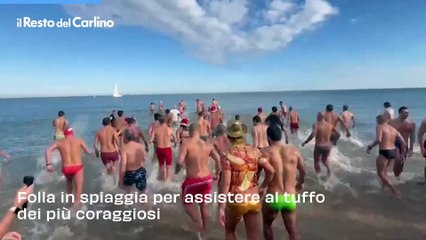 Bagno di Capodanno a Pesaro