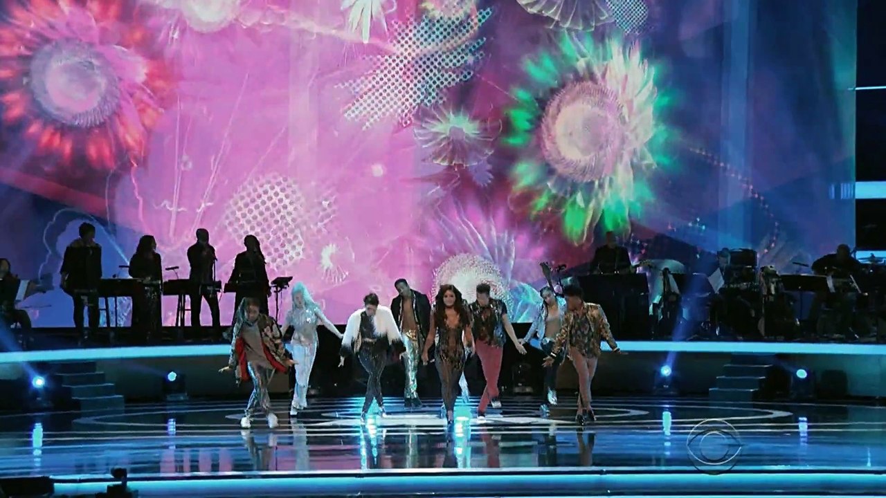 Medley (Bee Gees cover) - Demi Lovato, Tori Kelly, Little Big Town & Andra Day (live)