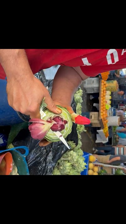 How to peel an artichoke?