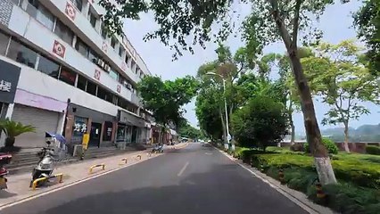 driving Leshan to Giant Buddha