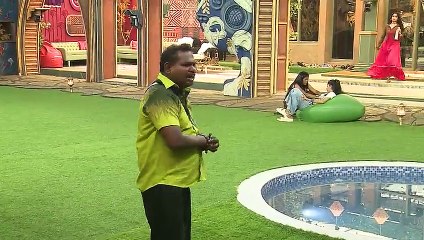 Bigg Boss 9 - E07 Vikrams_Laughter_Therapy