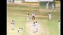 Allan Border 47 Not Out off 88 Balls 145 Mins 2 Fours S.R 53.40 SL vs Aus Ist Test Kandy April 1983