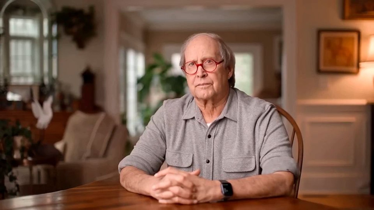 I'm Chevy Chase and You're Not Trailer OV