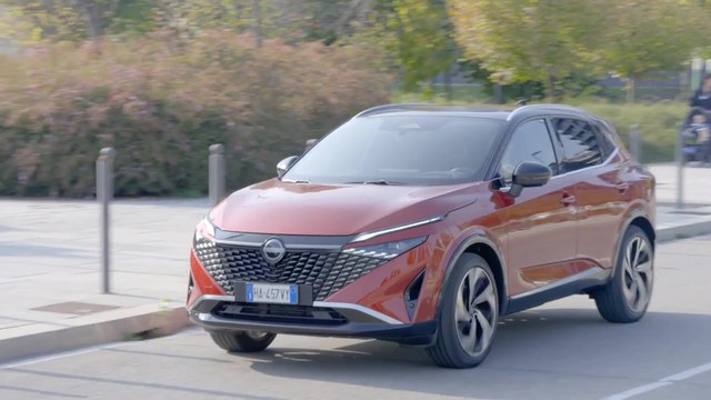 The new Nissan Qashqai e-Power Driving Video