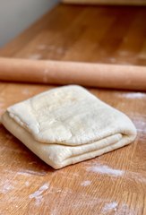 Pâte feuilletée Facile et Rapide | Recette Inratable pour un Feuilletage Parfait en 30 min ⚡️