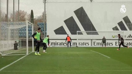 Entrenamiento del Madrid previo al Real Madrid - Betis