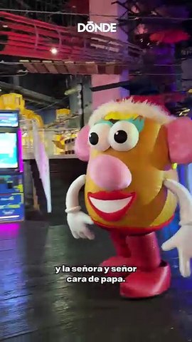 Parque de diversiones Hasbro City con decoración invernal