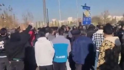 Escalada de protestas en Irán por el alto costo de la vida deja varios muertos