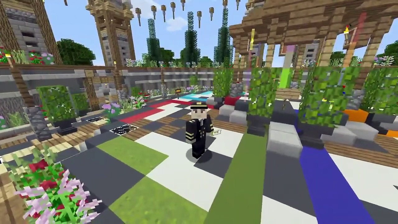 On se fait un WORLD TOUR de mon SERVEUR MINI JEUX MINECRAFT ? 😉