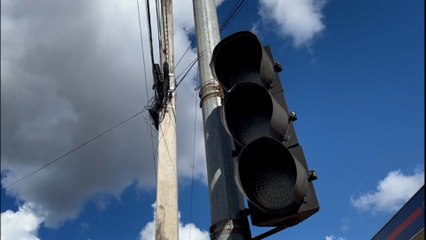 Semáforos entre as ruas Fortaleza e Francisco Bartinik ainda estão inoperantes