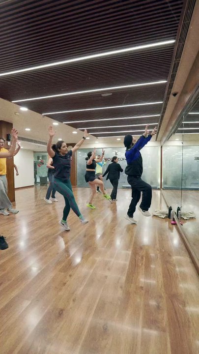 Lose Weight with High-Energy Bhangra Classes in Chandigarh