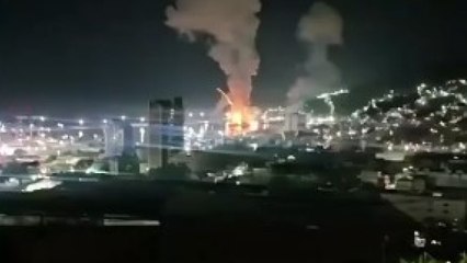 Il video delle esplosioni in Venezuela nella notte: il boato e la colonna di fumo
