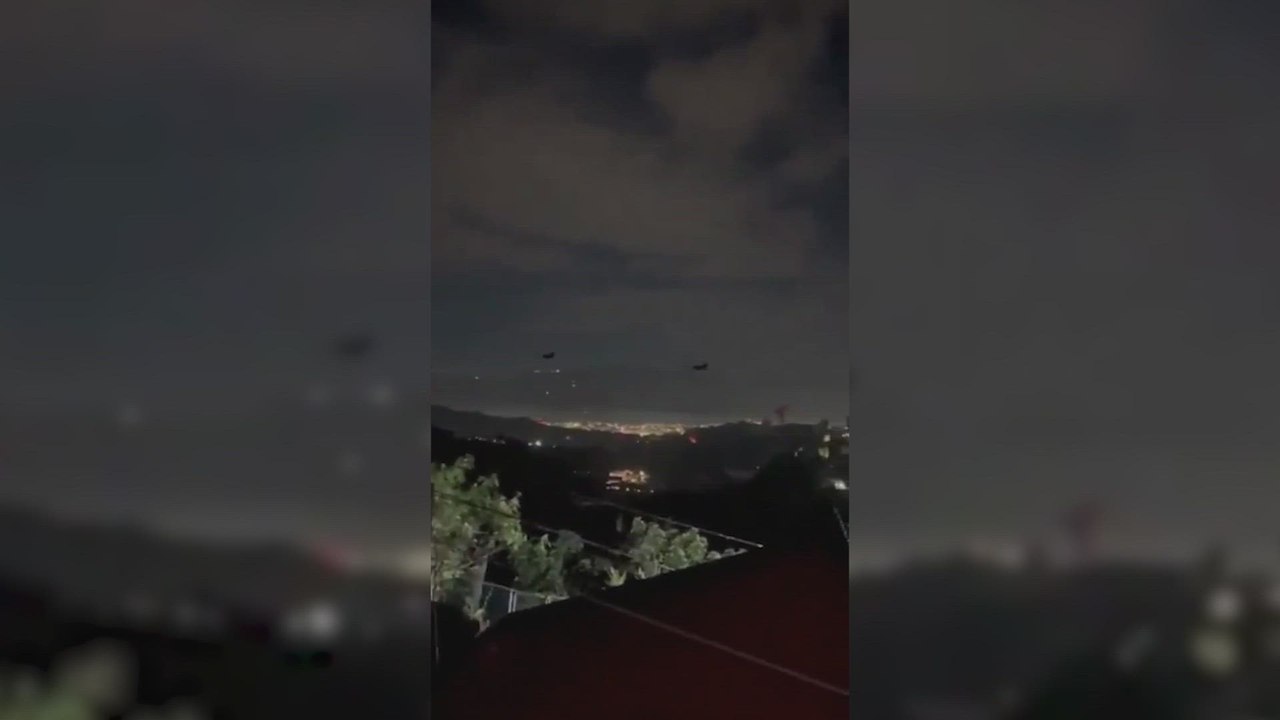 El momento en el que supuestos aviones estadounidenses comienzan a bombardear Caracas