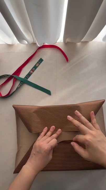 Gift Packaging Tutorial