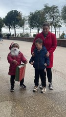 Joyeux Noël !!Écoutez mon nouveau single » Noël, c’est de la merde », disponible sur toutes les plates-formes